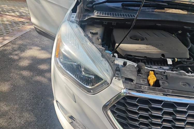 Used Ford Kuga 2019 EcoBoost 180 Two-Wheel-Drive Titanium Plus Model China VI Standard Right Front Headlight
