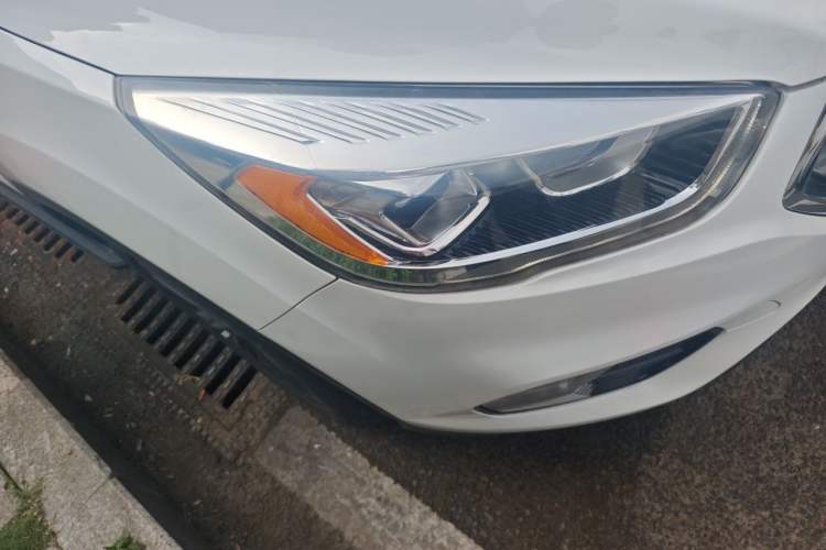 Used Ford Kuga 2019 EcoBoost 180 Two-Wheel-Drive Platinum Edition China VI Standard Right Front Headlight