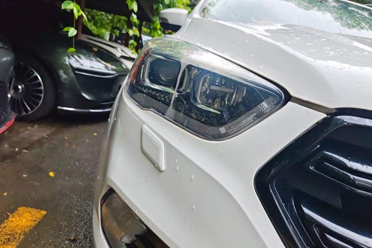 Used Ford Kuga 2019 EcoBoost 245 Four-Wheel Drive Sport Model China VI Standard Right Front Headlight