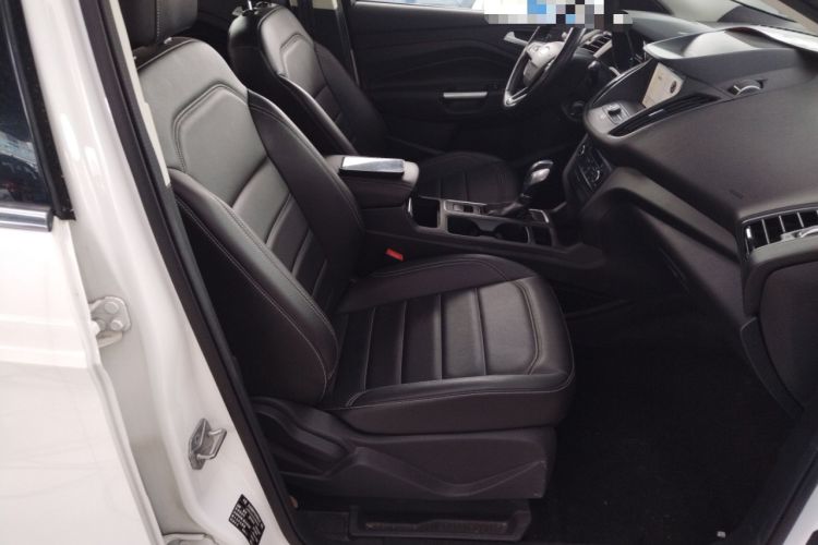 Used Ford Kuga 2019 EcoBoost 180 Two-Wheel-Drive Platinum Edition China VI Standard Right Front Seat