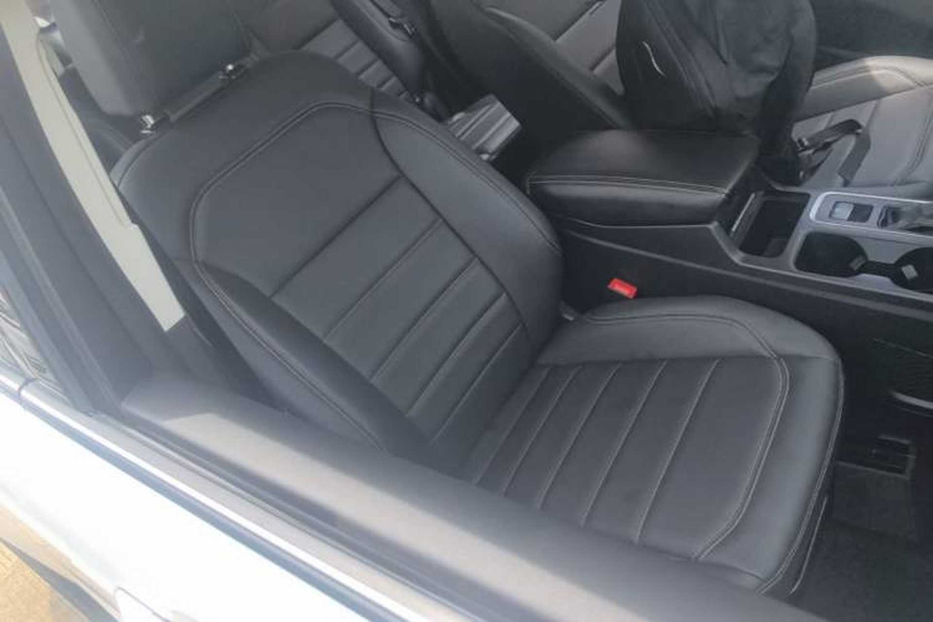 Used Ford Kuga 2019 EcoBoost 180 Two-Wheel-Drive Platinum Edition China VI Standard Right Front Seat