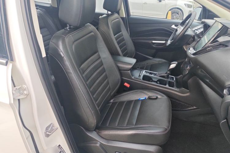Used Ford Kuga 2019 EcoBoost 180 Two-Wheel-Drive Titanium Plus Model China V Standard Right Front Seat
