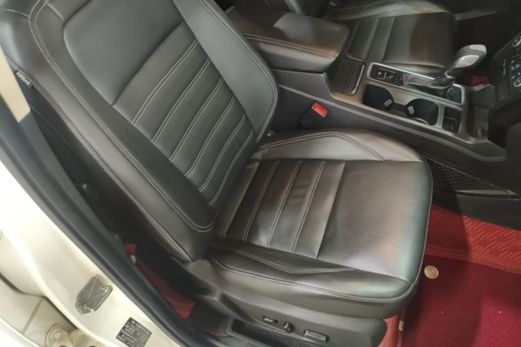 Used Ford Kuga 2019 EcoBoost 180 Two-Wheel-Drive Titanium Plus Model China V Standard Right Front Seat