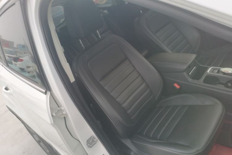 Used Ford Kuga 2019 EcoBoost 180 Two-Wheel-Drive Titanium Plus Model China VI Standard Right Front Seat