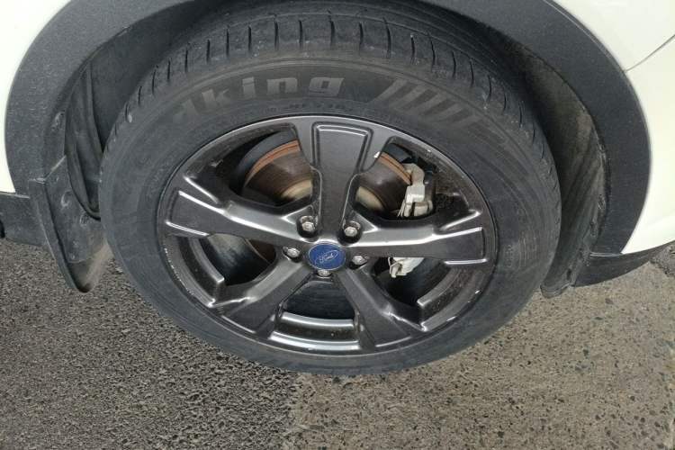 Used Ford Kuga 2019 EcoBoost 180 Two-Wheel-Drive Titanium Plus Model China VI Standard Right Front Wheel Hub