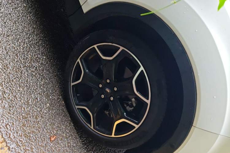 Used Ford Kuga 2019 EcoBoost 245 Four-Wheel Drive Sport Model China VI Standard Right Front Wheel Hub