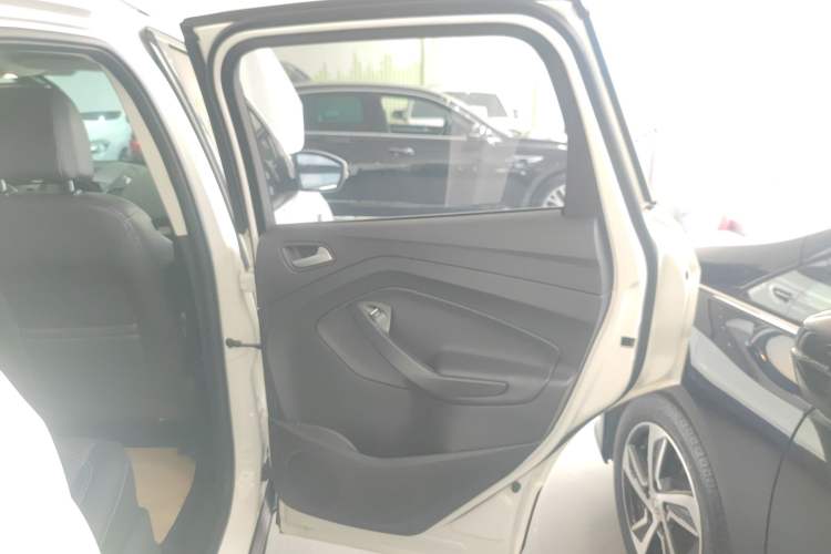 Used Ford Kuga 2019 EcoBoost 180 Two-Wheel-Drive Platinum Edition China VI Standard Right Rear Door Interior