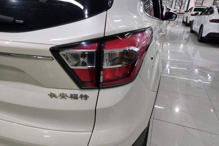 Used Ford Kuga 2019 EcoBoost 245 4x4 Prestige Plus Model China VI Standard Right Rear Taillight