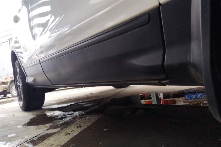 Used Ford Kuga 2019 EcoBoost 180 Two-Wheel-Drive Platinum Edition China VI Standard Right Side Sill