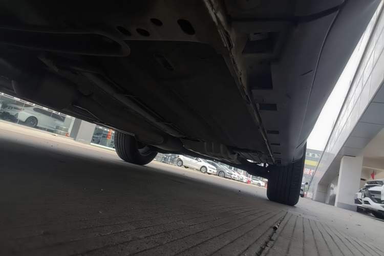 Used Ford Kuga 2019 EcoBoost 180 Two-Wheel-Drive Platinum Edition China VI Standard Right Side Sill
