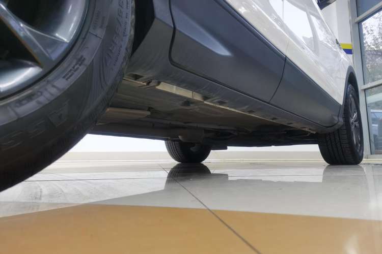 Used Ford Kuga 2019 EcoBoost 180 Two-Wheel-Drive Platinum Edition China VI Standard Right Side Sill