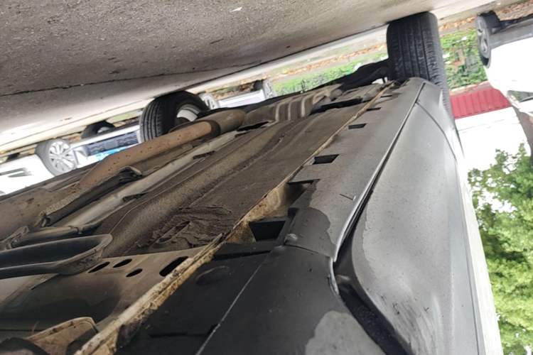 Used Ford Kuga 2019 EcoBoost 180 Two-Wheel-Drive Platinum Edition China VI Standard Right Side Sill