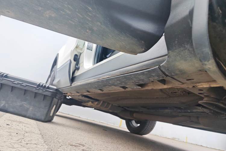 Used Ford Kuga 2019 EcoBoost 180 Two-Wheel-Drive Titanium Plus Model China V Standard Right Side Sill