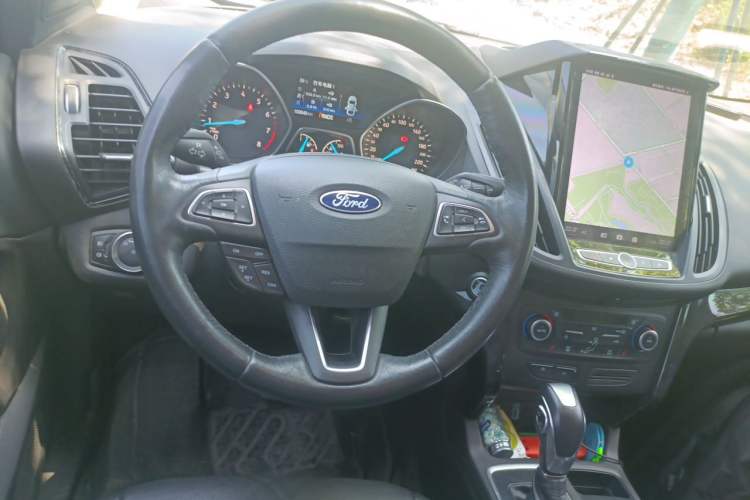 Used Ford Kuga 2019 EcoBoost 180 Two-Wheel-Drive Titanium Plus Model China V Standard Steering Wheel