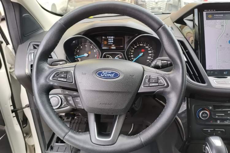 Used Ford Kuga 2019 EcoBoost 180 Two-Wheel-Drive Titanium Plus Model China V Standard Steering Wheel