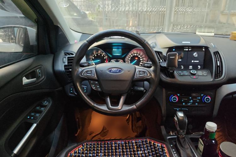 Used Ford Kuga 2019 EcoBoost 180 Two-Wheel-Drive Platinum Edition China V Standard Steering Wheel