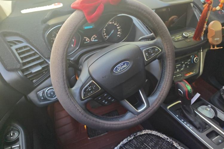 Used Ford Kuga 2019 EcoBoost 180 Two-Wheel-Drive Platinum Edition China VI Standard Steering Wheel
