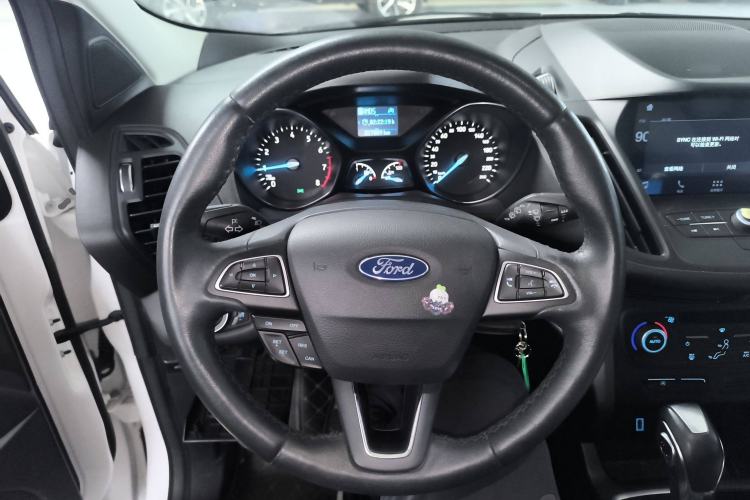 Used Ford Kuga 2019 EcoBoost 180 Two-Wheel-Drive Platinum Edition China VI Standard Steering Wheel
