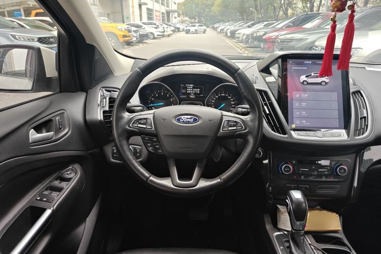 Used Ford Kuga 2019 EcoBoost 180 Two-Wheel-Drive Titanium Plus Model China V Standard Steering Wheel