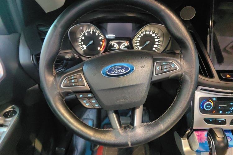 Used Ford Kuga 2019 EcoBoost 180 Two-Wheel-Drive Titanium Plus Model China V Standard Steering Wheel