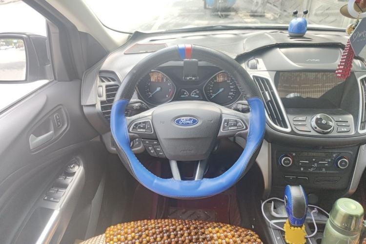 Used Ford Kuga 2019 EcoBoost 180 Two-Wheel-Drive Platinum Edition China VI Standard Steering Wheel
