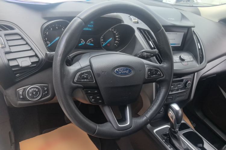 Used Ford Kuga 2019 EcoBoost 180 Two-Wheel-Drive Platinum Edition China VI Standard Steering Wheel