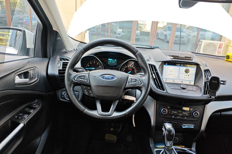 Used Ford Kuga 2019 EcoBoost 180 Two-Wheel-Drive Platinum Edition China V Standard Steering Wheel