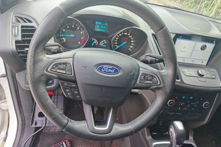Used Ford Kuga 2019 EcoBoost 180 Two-Wheel-Drive Platinum Edition China VI Standard Steering Wheel