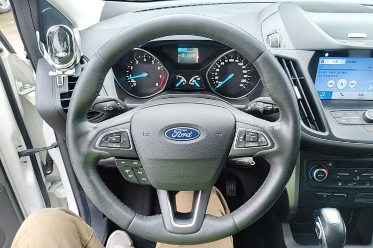 Used Ford Kuga 2019 EcoBoost 180 Two-Wheel-Drive Platinum Edition China VI Standard Steering Wheel