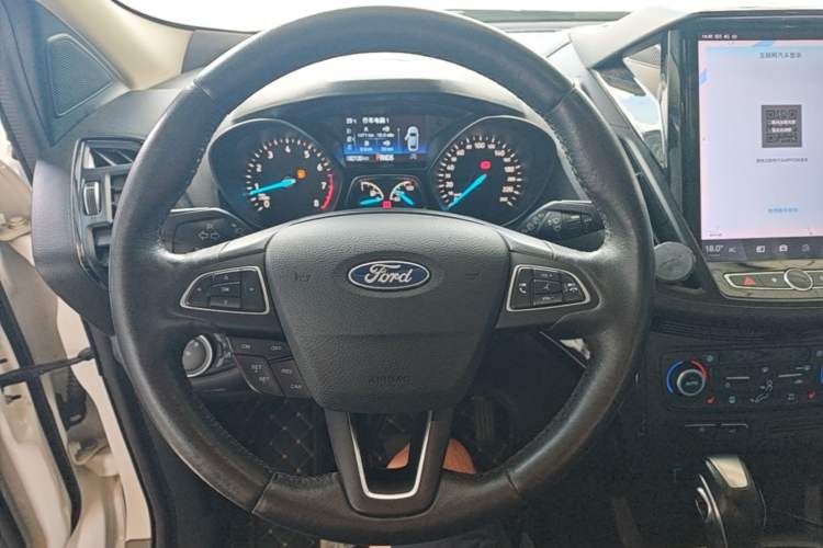 Used Ford Kuga 2019 EcoBoost 180 Two-Wheel-Drive Titanium Plus Model China V Standard Steering Wheel