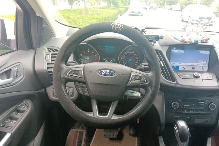 Used Ford Kuga 2019 EcoBoost 180 Two-Wheel-Drive Platinum Edition China VI Standard Steering Wheel