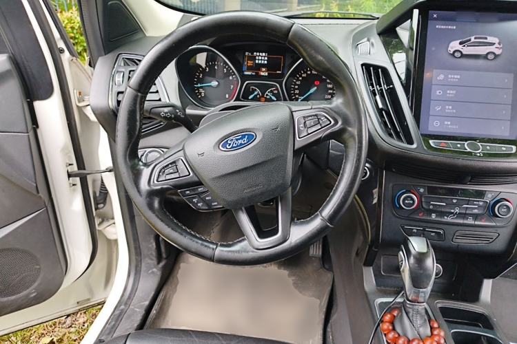 Used Ford Kuga 2019 EcoBoost 180 Two-Wheel-Drive Titanium Plus Model China V Standard Steering Wheel