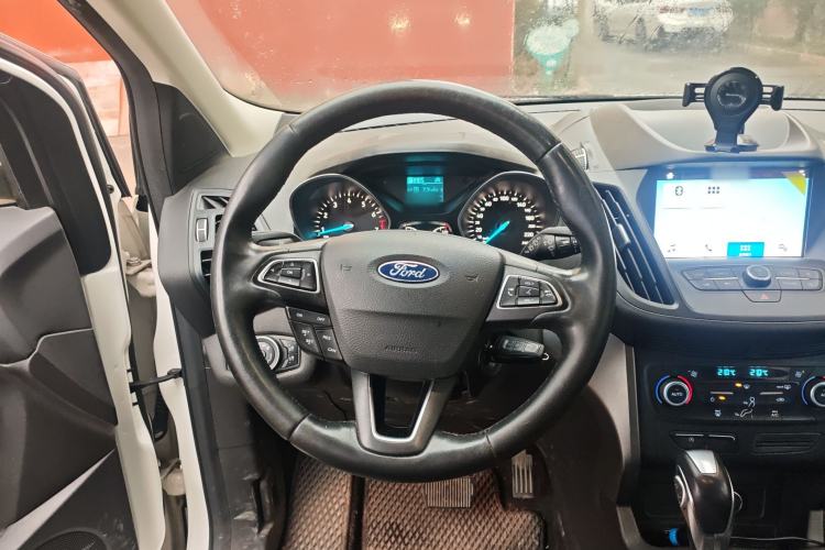 Used Ford Kuga 2019 EcoBoost 180 Two-Wheel-Drive Platinum Edition China VI Standard Steering Wheel