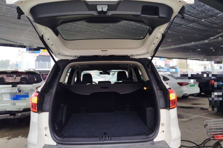 Used Ford Kuga 2019 EcoBoost 180 Two-Wheel-Drive Platinum Edition China VI Standard Trunk