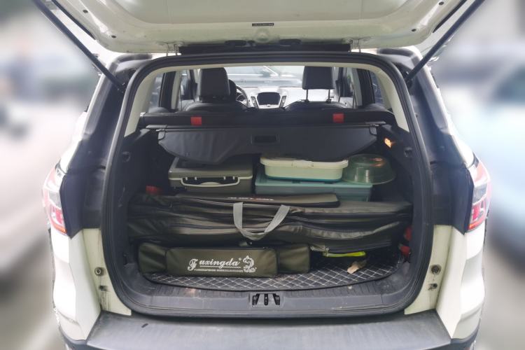 Used Ford Kuga 2019 EcoBoost 180 Two-Wheel-Drive Platinum Edition China VI Standard Trunk