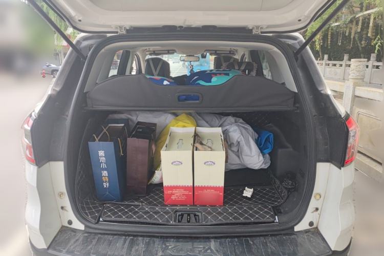 Used Ford Kuga 2019 EcoBoost 180 Two-Wheel-Drive Platinum Edition China VI Standard Trunk