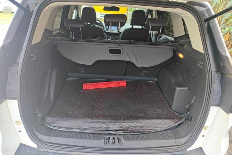 Used Ford Kuga 2019 EcoBoost 180 Two-Wheel-Drive Platinum Edition China VI Standard Trunk
