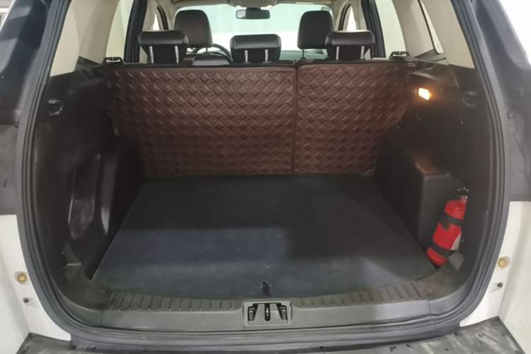 Used Ford Kuga 2019 EcoBoost 180 Two-Wheel-Drive Titanium Plus Model China V Standard Trunk