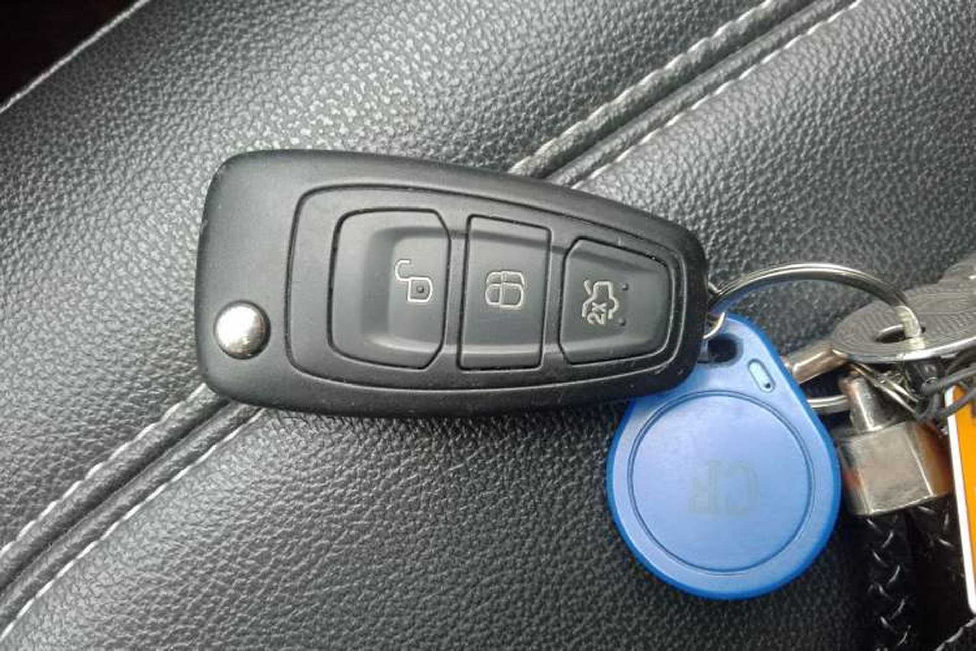Used Ford Kuga 2019 EcoBoost 180 Two-Wheel-Drive Platinum Edition China V Standard Vehicle Key