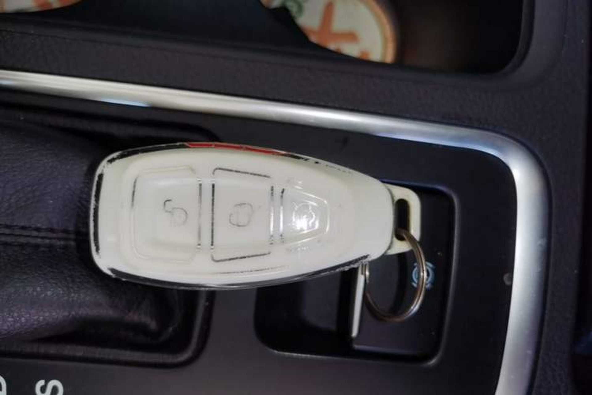 Used Ford Kuga 2019 EcoBoost 180 Two-Wheel-Drive Titanium Plus Model China VI Standard Vehicle Key