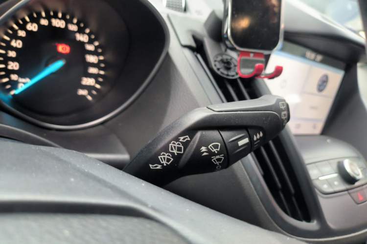 Used Ford Kuga 2019 EcoBoost 180 Two-Wheel-Drive Platinum Edition China V Standard Vehicle Key