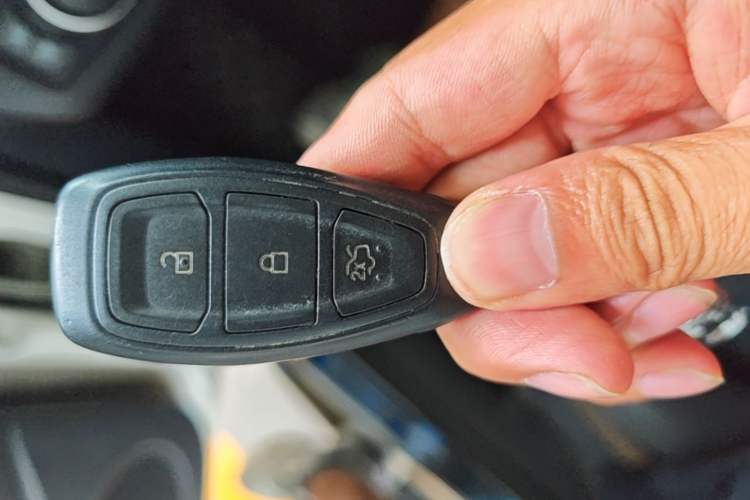 Used Ford Kuga 2019 EcoBoost 180 Two-Wheel-Drive Titanium Plus Model China V Standard Vehicle Key