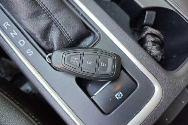 Used Ford Kuga 2019 EcoBoost 245 4x4 Prestige Plus Model China VI Standard Vehicle Key