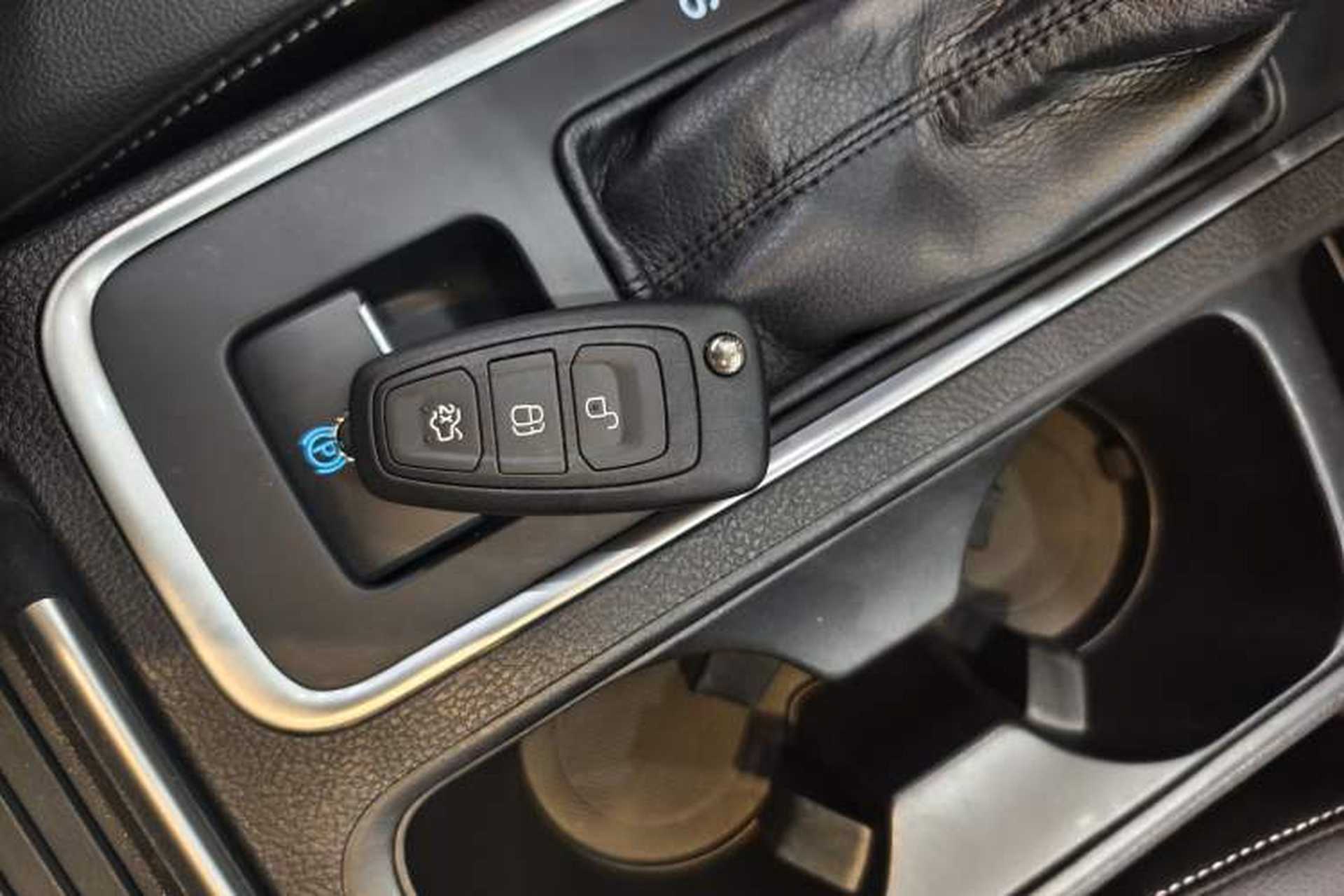 Used Ford Kuga 2019 EcoBoost 180 Two-Wheel-Drive Platinum Edition China VI Standard Vehicle Key