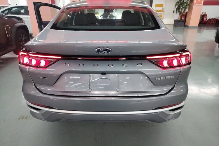 Used Ford Mondeo 2023 1.5T E-Hybrid Luxury Version Exterior 4