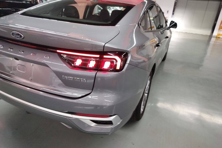 Used Ford Mondeo 2023 1.5T E-Hybrid Luxury Version Exterior 6