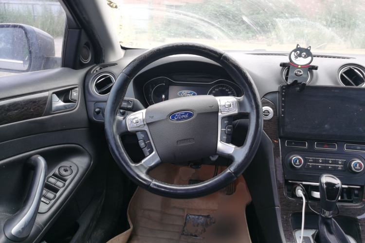 Used Ford Mondeo 2006 2.0L Deluxe Edition Steering Wheel