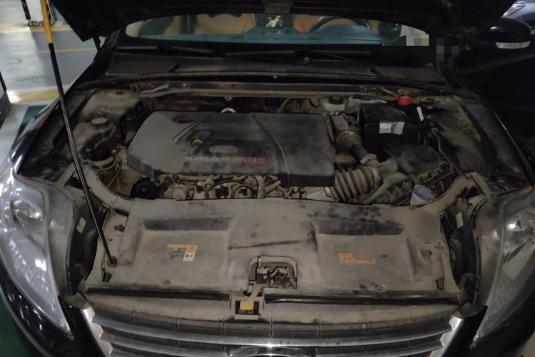 Used Ford Mondeo 2007 2.3L Fashion Edition Engine Bay