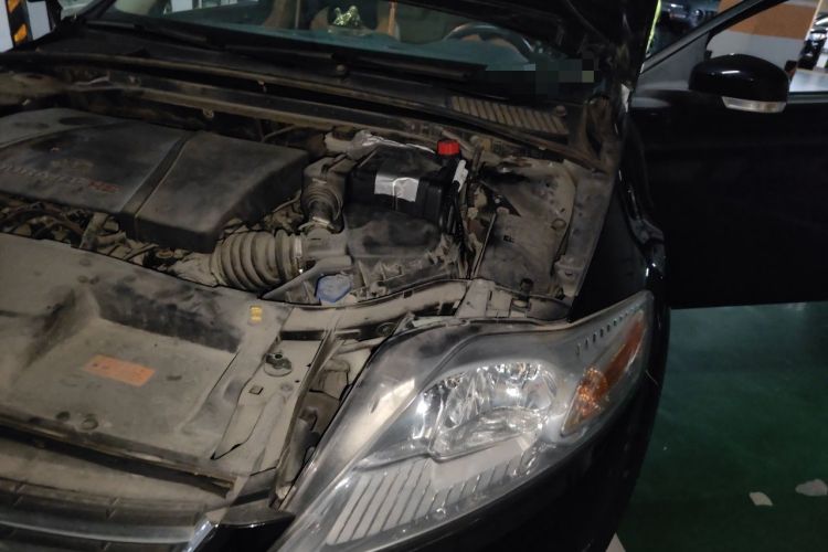 Used Ford Mondeo 2007 2.3L Fashion Edition Engine Bay Left