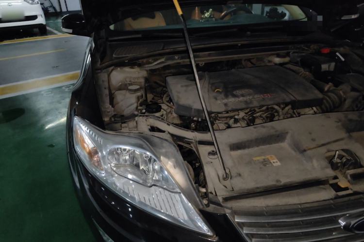 Used Ford Mondeo 2007 2.3L Fashion Edition Engine Bay Right